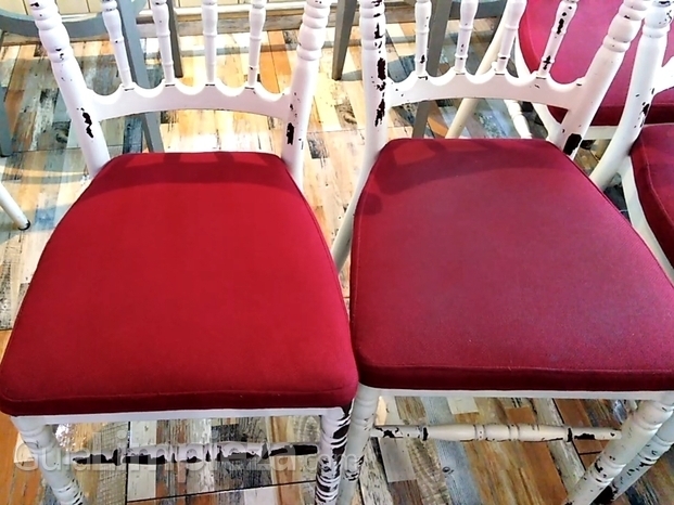 Limpieza de sillas de restaurante