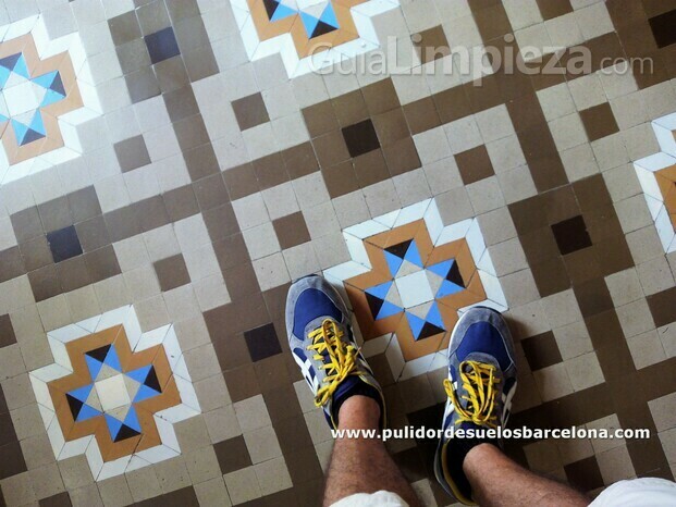 mosaico hidráulico y nolla pulido de suelos en barcelona