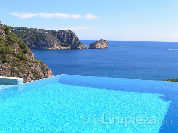 Mantenimiento de piscinas en Javea