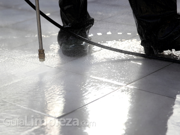 limpieza con agua a presión 