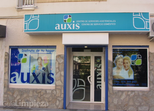 Auxis