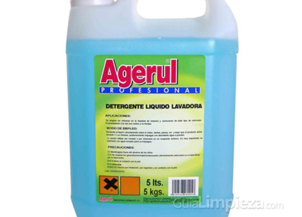 detergente líquido