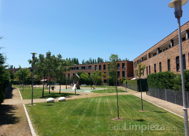 Mantenimiento integral de edificios y jardines